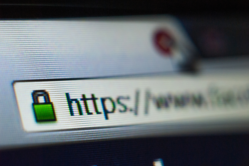 HTTPS对抗网络安全风险，并使谷歌有利于您的网站。